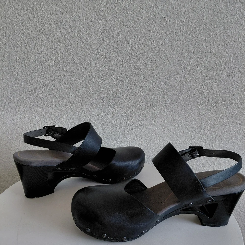 SOLD SOLD SOLD  Black Mary Jane Ankle Strap THEA Clogs - Picture 7 of 14